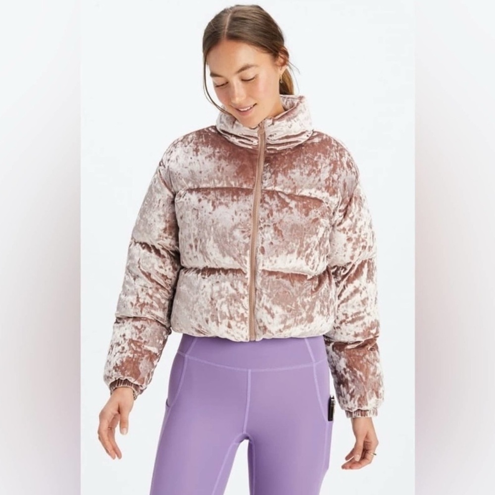 Fabletics Wander Crushed Velour Cropped Puffer Jacket
Color: Teddy NWT